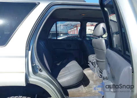 2000 Toyota 4Runner Sr5 V6 z USA, uszkodzony, nr VIN JT3GN86RXY0157216